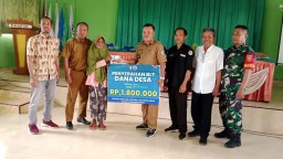 Pemerintah Desa Panutan Secara Resmi Menyerahkan Bantuan BLT Dana Desa Tahap 1 Tahun 2025