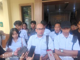 Tim Hukum Relawan Laporkan Dugaan Fitnah Terhadap Wakil Bupati Sidoarjo Mimik Idayana Ke Polda Jatim