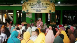 Pengajian Rutin PKK Desa se Kecamatan Krembung di Desa Keret