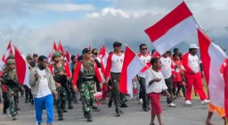 Satgas Yonif 743/PSY dan Masyarakat, Punjak Jaya Jadi Lautan Merah Putih