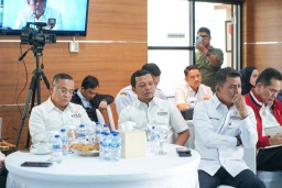 Bupati Pringsewu Hadiri Diskusi APKASI Bersama Ketua Komisi II DPR RI Bahas Kemandirian Fiskal Daerah