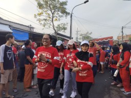 Ribuan Warga Meriahkan Jalan Sehat Kemerdekaan di Jepara Surabaya