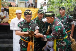 Kodam IX/Udayana Gelar Prosesi Sakral Pasupati Pataka, Pangdam: Wujudkan Tekad dan Komitmen Pengabdian