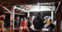 Dipimpin Ipda Ari Kurniawan, Tim Patroli Perintis Presisi Polres Tanggamus Sambangi Sejumlah Titik 
