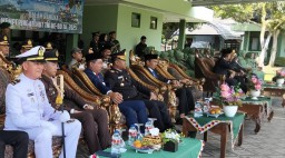 Polres Tanggamus dan Forkopimda Beri Kejutan HUT TNI ke-80 di Kodim 0424