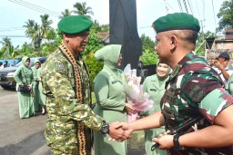 Pangdam XXI/Radin Inten Kunjungi Kodim 0424/Tanggamus dan Berikan Arahan kepada Prajurit dan Persit
