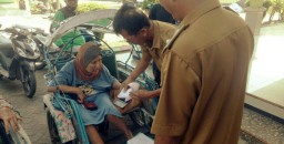 Penyaluran BLT-DD Triwulan Ketiga di Kedung Wonokerto Tepat Sasaran 