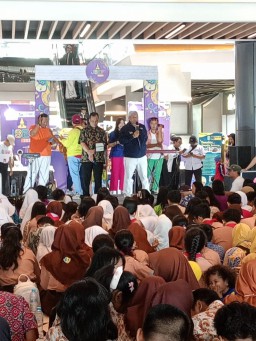 Ribuan Pelajar Jatim Deklarasikan Sekolah Aman dan Bebas Perundungan