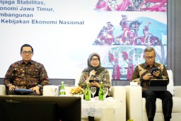 Dari Kredit hingga Anti-Scam: OJK Jatim Paparkan Penguatan Sistem Keuangan 2025