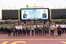 Bupati Sidoarjo Pimpin Apel Gelar Pasukan Operasi Lilin Semeru 2025