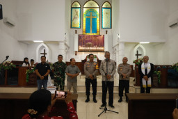 Jelang Natal PLT Kapolres Tuban Bersama Forkopimda Mengadakan Pengecekan di Pos Gereja
