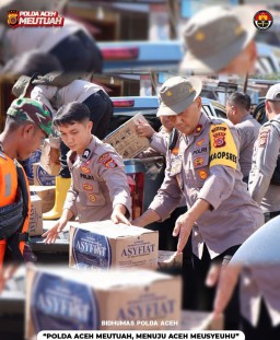 Polres Aceh Selatan Bersama Brimob Polda Aceh Berupaya Maksimal Memastikan Kebutuhan Logistik Warga Terpenuhi.