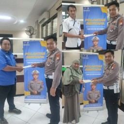 Program Unggulan Satlantas Sidoarjo" Polantas Menyapa" Mengutamakan Pelayanan, Humanis Masyarakat