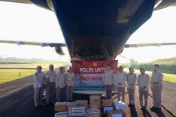 Menguatkan Asa di Tengah Bencana: Polri Persilakan Masyarakat Menyalurkan Bantuan Logistik melalui Posko Pondok Cabe