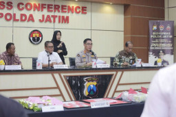 Polda Jatim  Berhasil Ungkap Kasus Pencucian Uang dan Sita Aset Miliaran Rupiah Hasil Transaksi Narkotika ‎