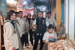 Satgas Saber Polres Jember Sidak Pasar Antisipasi Lonjakan Harga Pokok Pangan ‎