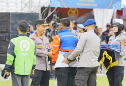 Pimpin Apel Ojol-Buruh di Sumsel, Kapolri Tekankan Jaga Persatuan hingga Stabilitas Nasional