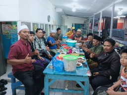 Grib Jaya Pabean Cantikan Buka Bersama Bareng Aktivis dan Jurnalis Surabaya