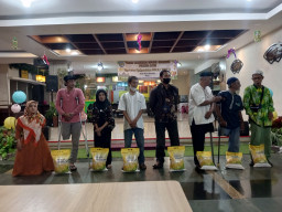 Forum Komunikasi Difabel Indonesia ( FORKODI ) Jawa Timur Gelar Baksos Santunan ‎