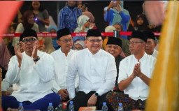 Dari Al-Akbar Surabaya, Gema Takbir Satukan Jajaran Pemprov Jatim di Idul Fitri 1447 H