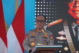 Dukung Asta Cita Presiden Prabowo sebagai Prioritas Nasional, Polri Serahkan 378 Unit Perumahan bagi PNPP dan Masyarakat