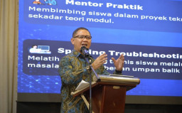 Aries Agung Paewai Dorong Guru SMK Adaptif Teknologi, Perkuat Kompetensi IT Network System Administration