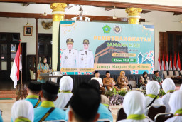 1.239 CJH Berangkat Hari Ini, Wabup Mimik : Jaga Kesehatan dan Doakan  ‎Sidoarjo