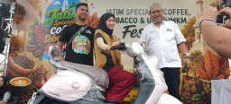 Lukmanul Hakim Juara Jember Fun Run 5K, Ribuan Warga Padati Alun-Alun Jember
