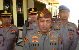 Polres Probolinggo Siagakan Personel Layanan Pengamanan Yadnya Kasada di Gunung Bromo ‎
