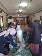 Pemerintah Pekon Lugusari Salurkan Bantuan Pangan Beras 20kg dan Minyak 4 liter Sebanyak 413 Keluarga Penerima Manfaat