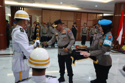 Jelang Hari Bhayangkara ke - 80 Polda Jatim Gelar Upacara Pemuliaan Nilai Luhur Tribrata ‎