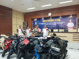 Ditreskrimum Polda Jatim Bersama Kabid Humas Gelar Ungkap 320 Kasus Kejahatan 3C Selama Bulan Juni 2026