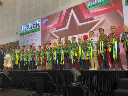 Khofifah Buka Allpack Surabaya Expo 2026, Dorong Industri Kemasan Tingkatkan Daya Saing Produk UMKM Hingga Pasar Global