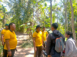 Respon Cepat Call Center 110 Polres Bondowoso Selamatkan 2 Warga Tersesat di Puncak Mahadewa Curah Dami