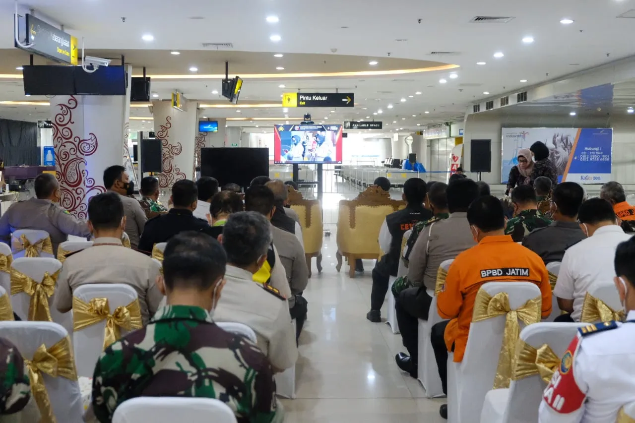 Forkopimda Jatim interaktif virtual dalam launching Aplikasi Monitoring Karantina Presisi dari Bandara Juanda