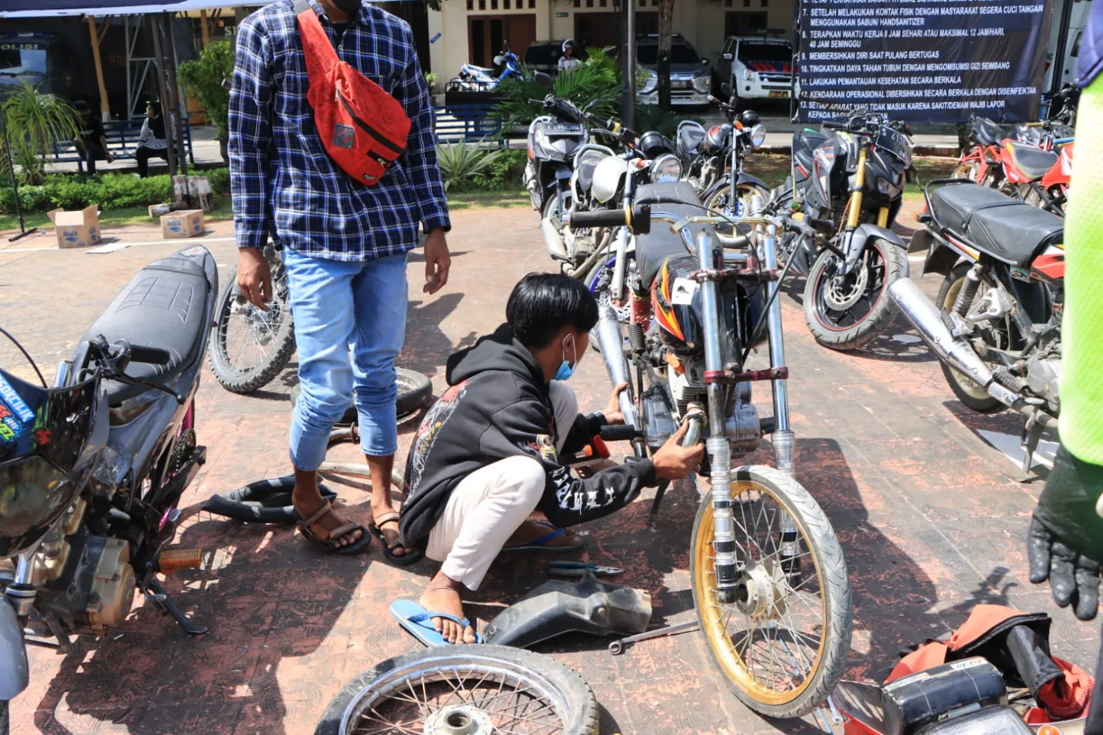 Diamankan Saat Konvoi Malam Tahun Baru, Puluhan Kendaraan Dikembalikan, Pelanggar Dihadirkan Bersama Orang Tuanya