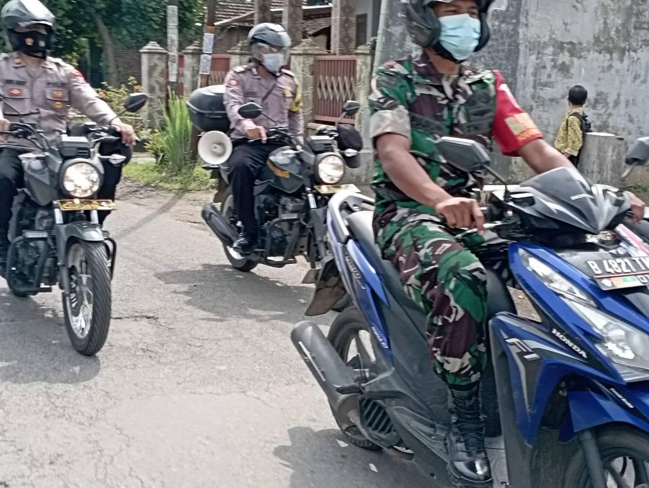 Tangkal Omicron, Patroli Pamor Keris Polres Kediri Kota Sasar Wilayah Pelosok Pedesaan