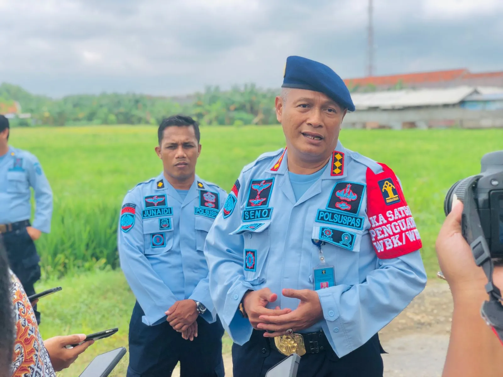Lapas Pamekasan Ajari Eks Pecandu Narkotika Produksi Paving Blok