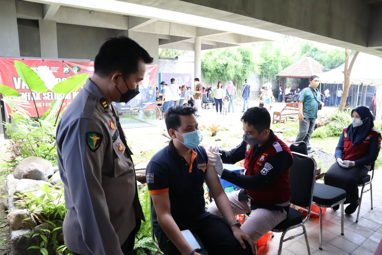 Polresta Banyuwangi Melaksanakan Arahan Kapolri Tingkatkan Akselerasi Vaksinasi
