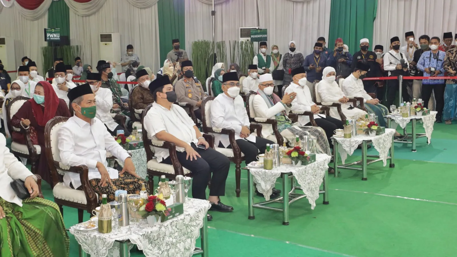 Ibu Gubernur Jawa Timur Bersama Forkopimda Jatim Hadiri Peringatan Harlah NU ke-99 di Bangkalan, Madura