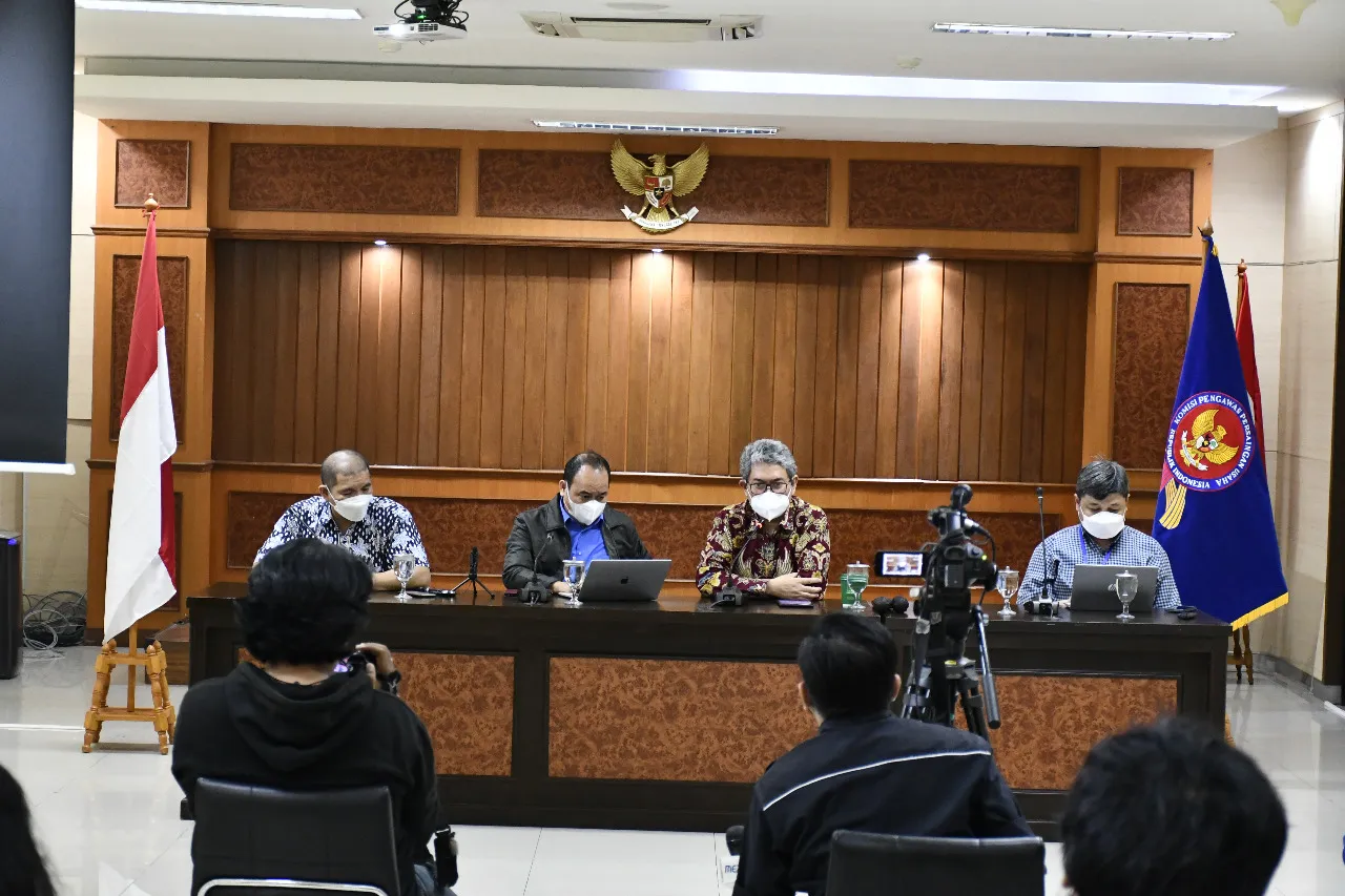 KPPU TEMPUH DUA PENDEKATAN BAGI PEMBENAHAN PERSAINGAN USAHA DI INDUSTRI KELAPA SAWIT
