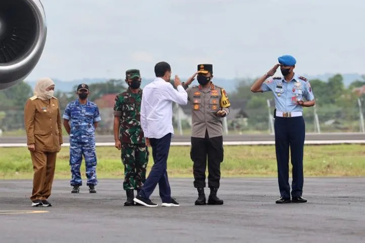 Khofifah Bersama Forkopimda Jatim Dampingi Kunker Presiden RI