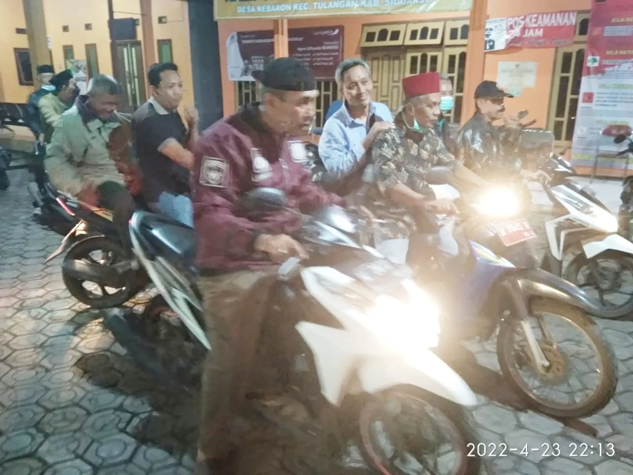Ciptakan Rasa Aman Selama Ramadhan, Pemdes Kebaron Gelar Patroli Malam Minggu