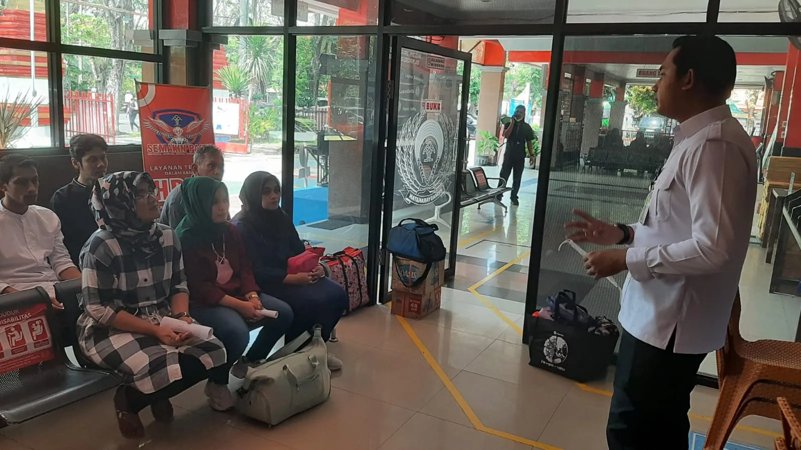 Mudah & Gratis, 79 Narapidana Lapas Sidoarjo Dapat Hak Asimilasi Rumah