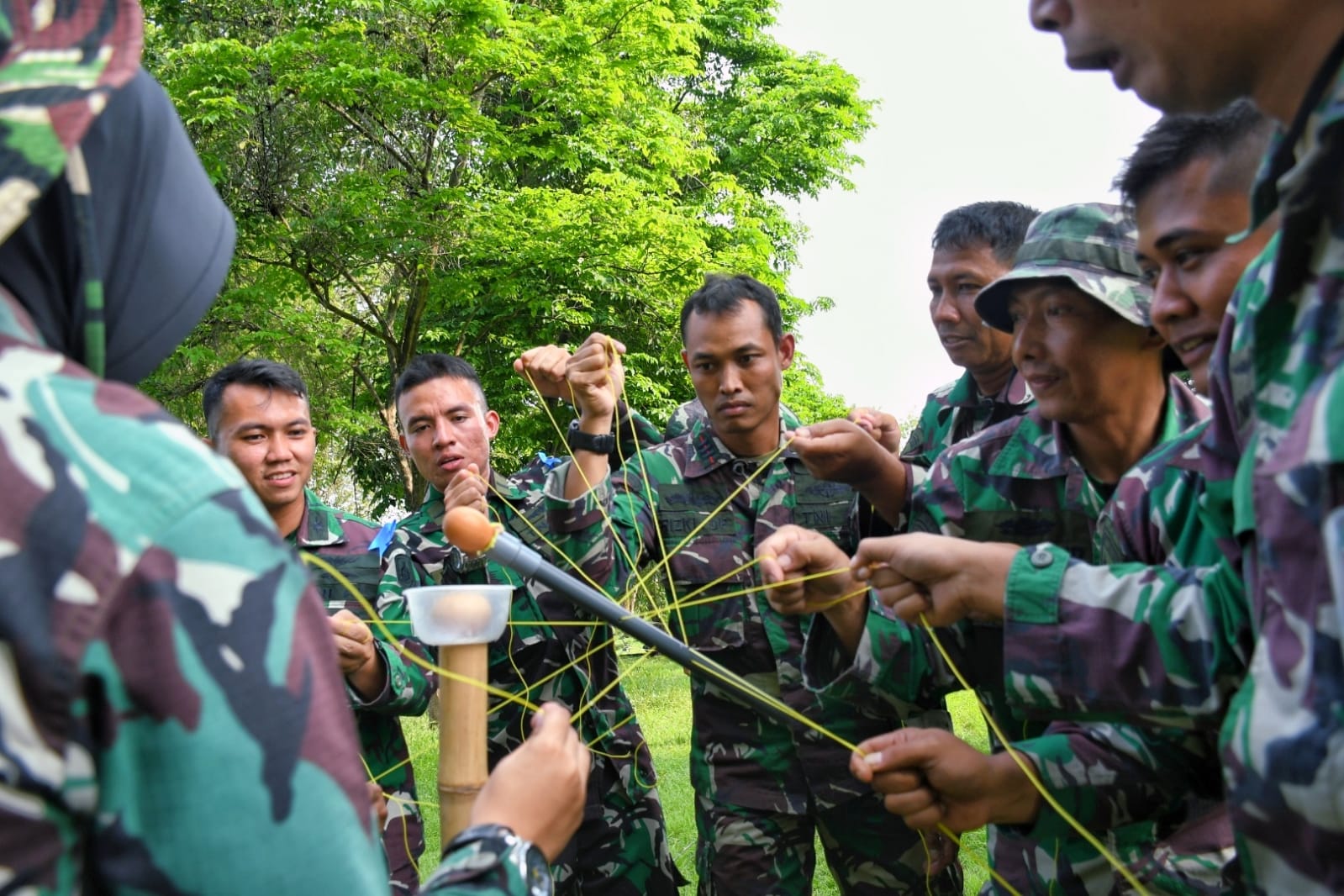 PRAJURIT RAJAWALI LAUT BANGUN SOLIDARITAS MELALUI TEAM BUILDING DAN MANAGEMENT STRESS