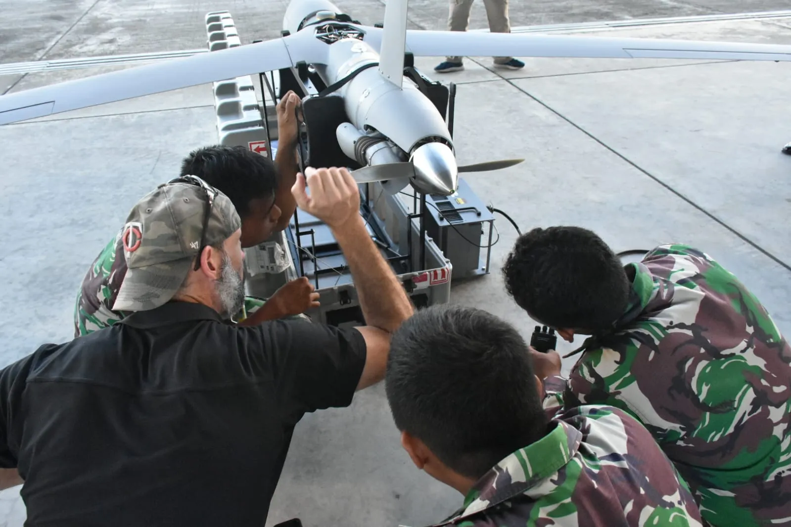 UAV SCAN EAGLE SKUADRON UDARA 700 WING UDARA 2 GELAR LATIHAN TERBANG MALAM