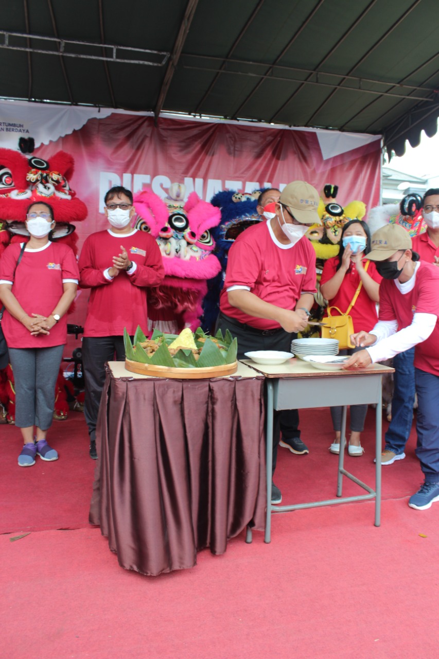 DIES NATALIS 36 TAHUN UWIKA DALAM MENYONGSONG 77 TAHUN INDONESIA PULIH LEBIH CEPAT BANGKIT LEBIH KUAT MELALUI CITY UNIVERSITY “UWIKA BANGGA, MELAYANI LUAR BIASA