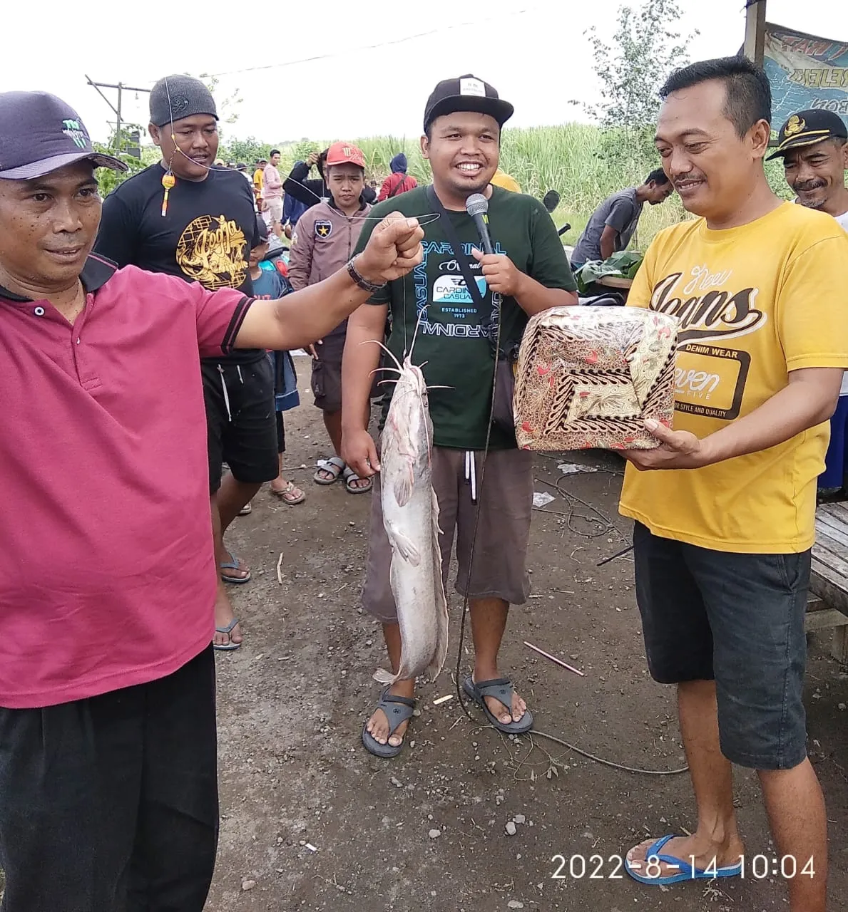 Kades Kedung Kembar Gelar Lomba Mancing Sambut HUT RI ke 77
