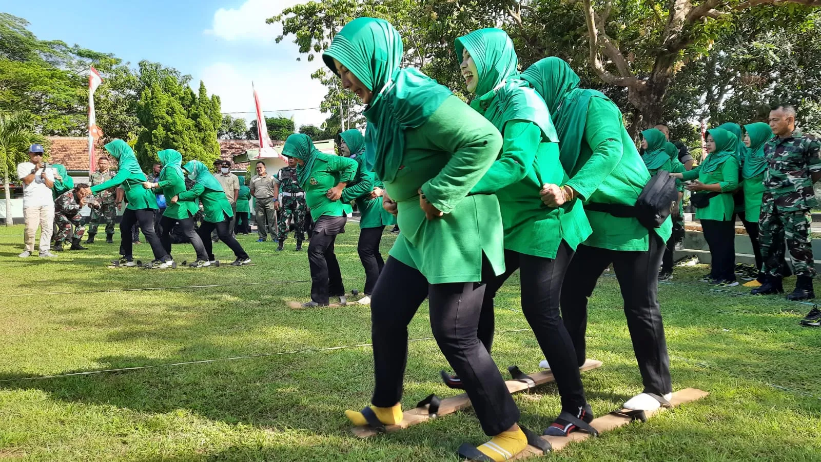 Kodim 0826 Pamekasan Gelar Perlombaan Dalam Rangka Memeriahkan HUT RI Ke-77