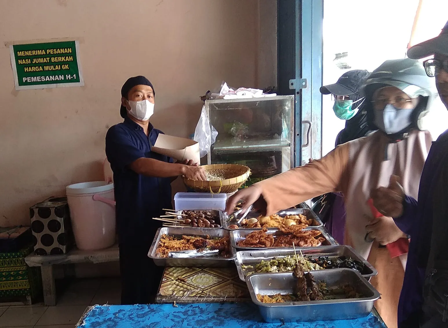 Konversi Kompor Listrik Dibatalkan, Pedagang Kuliner Girang